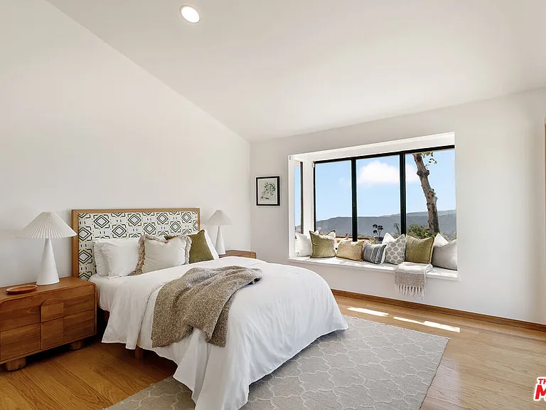 231 Loma Metisse Rd — Photo 38