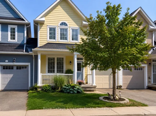 14 Berkshire Ave, Wasaga Beach, ON L9Z 0G3