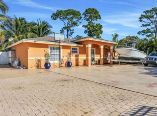4613 Todd St, Lake Worth, FL 33463