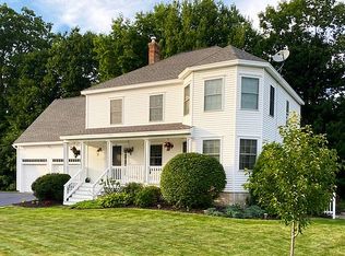 102 Victoria Dr, Westbrook, ME 04092
