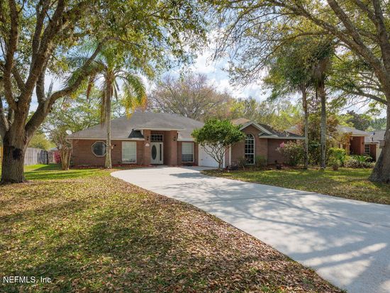 276 VILLAGE GREEN Avenue, Saint Johns, FL 32259
