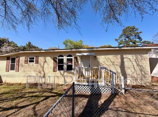 3911 Persimmon St, Columbia, SC 29205