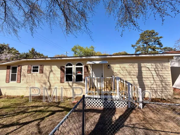 3911 Persimmon St, Columbia, SC 29205