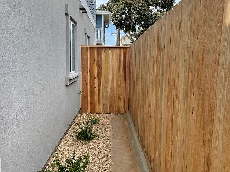 1345 Holly Ave — Photo 33