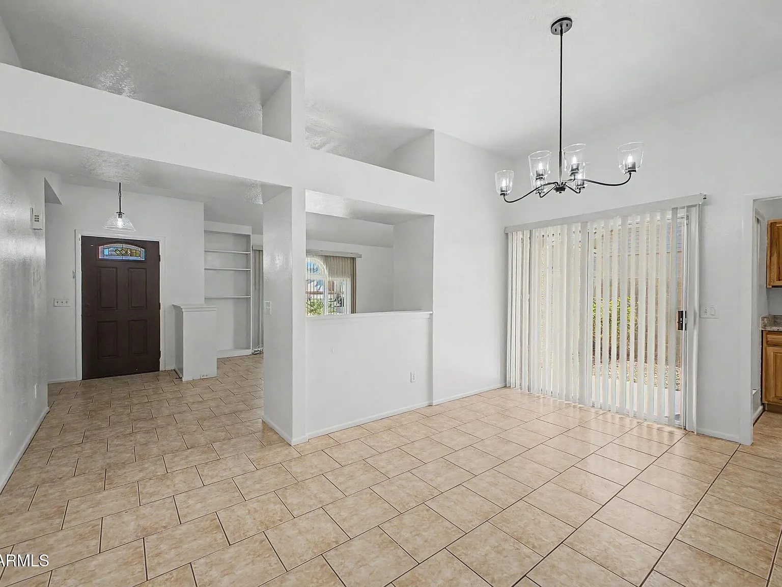3 bed, 2.0 bath, 1720 sqft, $2,050 — Photo 4
