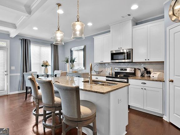 4th image of 2805 Ellis Pointe Ave