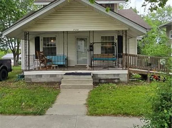 704 N Mead St, Cameron, MO 64429