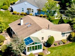 14 Coach Ct, Marlboro, NJ 07746
