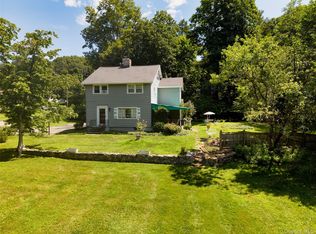 6 Laurel Road, Sloatsburg, NY 10974