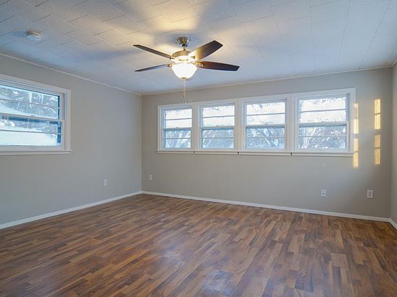 2nd image of 20435 County Road 43 NW