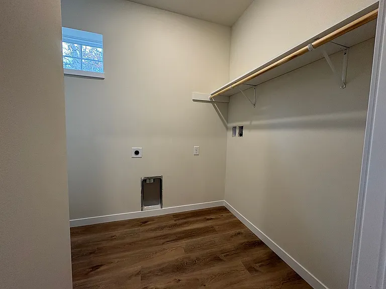 4719 Burma Rd — Photo 6