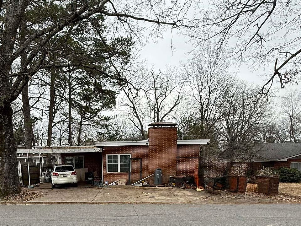 1st image of 513 Cherry Ln