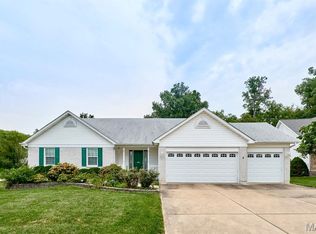 1516 Hibernation Holw, Wentzville, MO 63385