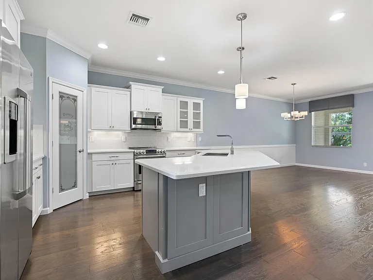 7018 Limestone Cay Rd — Photo 9