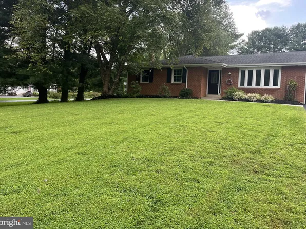 25 Elm Creek Rd, Cochranville, PA 19330
