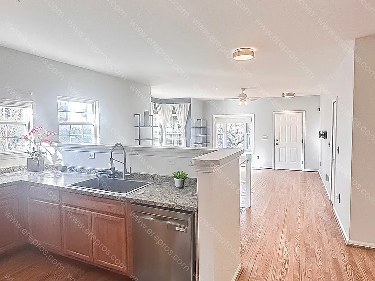 1183 Freesia Ct — Photo 7