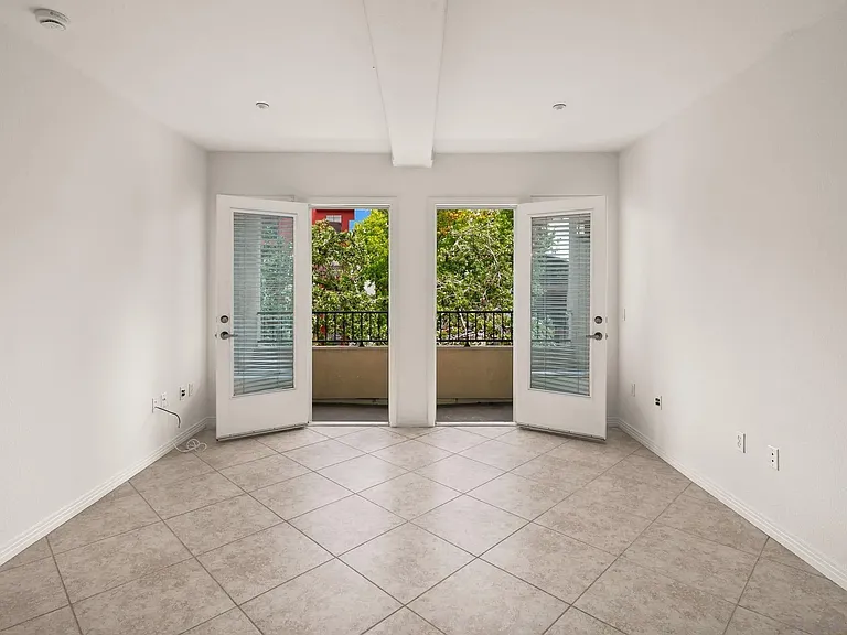 301 W G St #307 — Photo 11