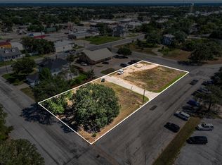 S Manse Ave, Giddings, TX 78942
