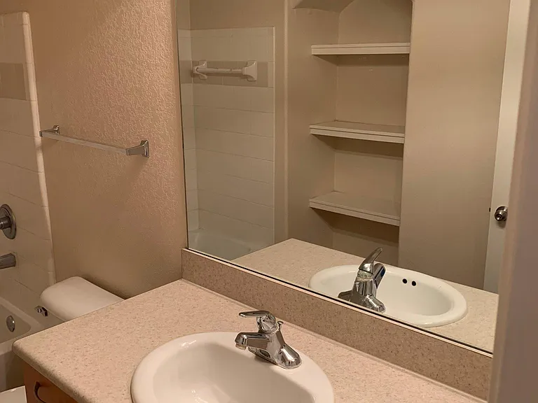8290 Gate Pkwy W #1315 — Photo 7