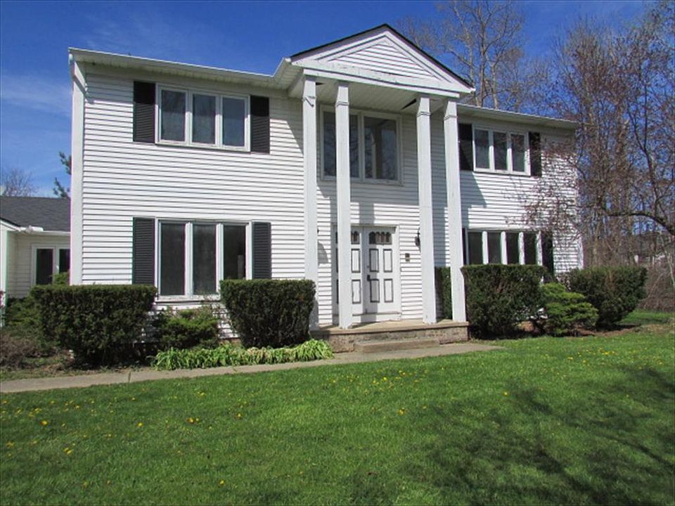 1st image of 17695 Plum Creek Trl