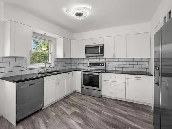 (undisclosed Address), Waukesha, WI 53186
