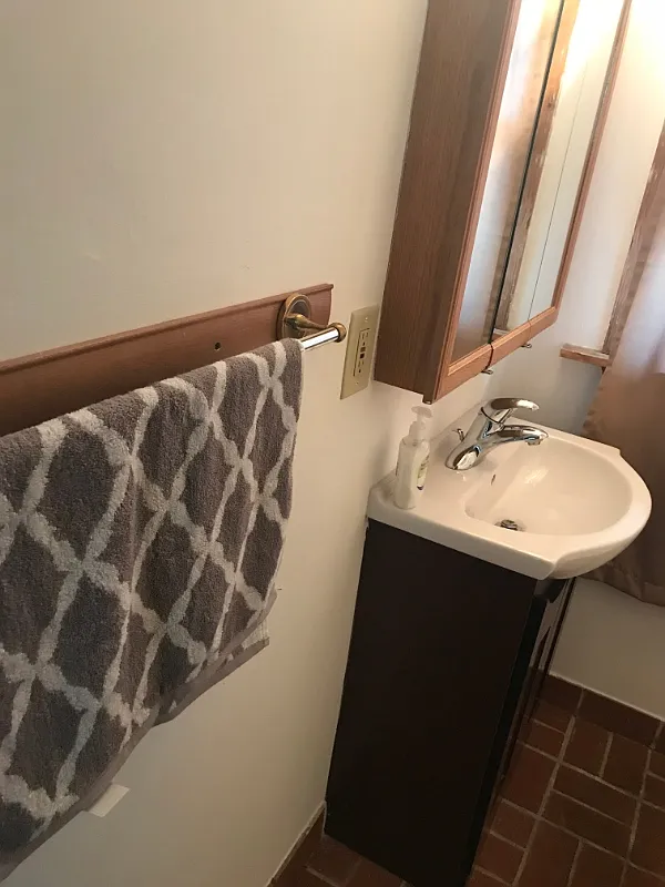 3 bed, $1,200 — Photo 3