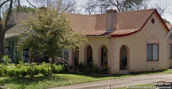 2nd image of 1542 W Rosewood Ave