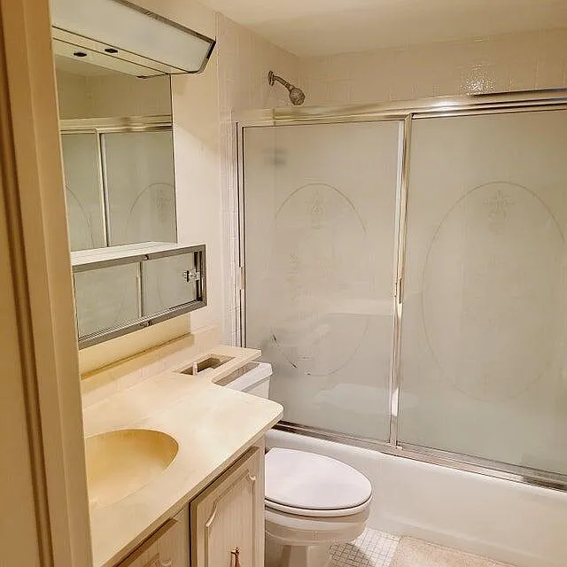2 bed, 2.0 bath, 963 sqft, $2,400 — Photo 4
