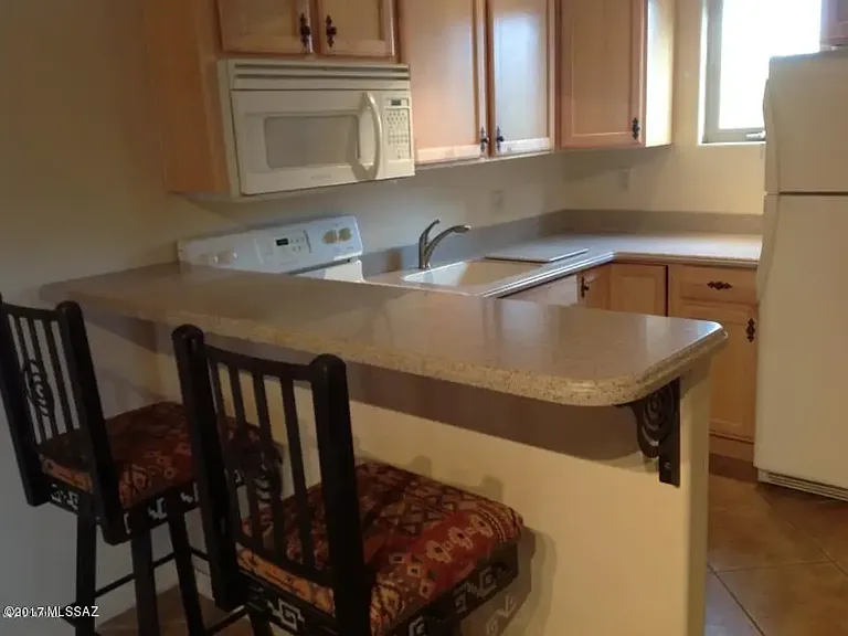 6720 N Andrea Doria Dr #2 — Photo 2