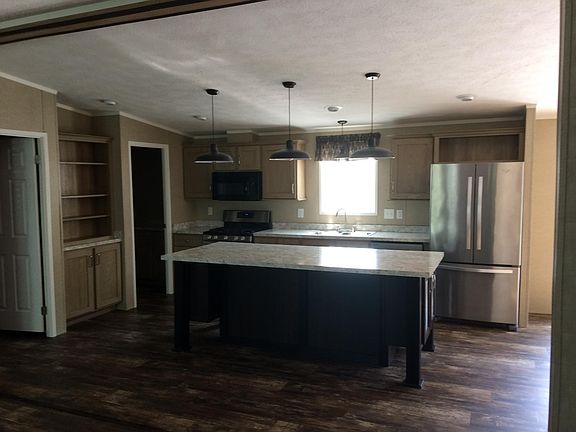 2nd image of 29 Pine Ln
