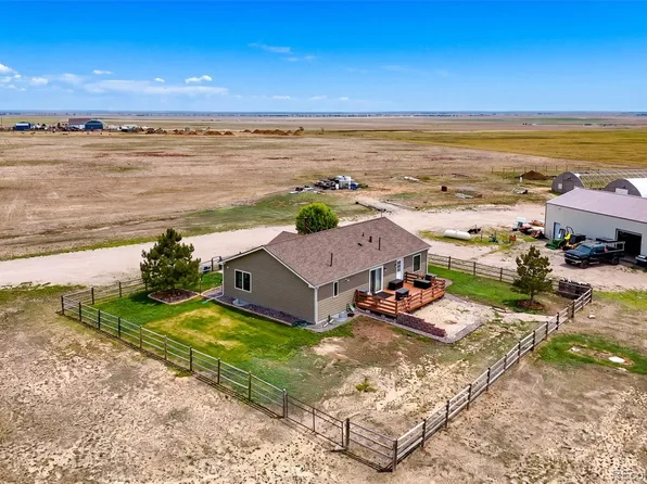 59520 E 64th Avenue, Strasburg, CO 80136