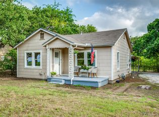 1102 Greenlee St, Denton, TX 76201