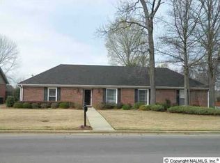 2502 McNair St SW, Decatur, AL 35603