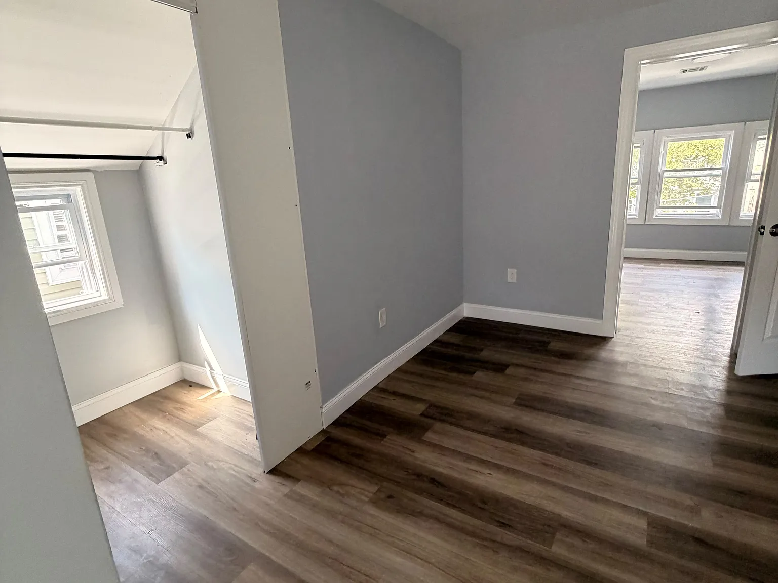 2 bed, 1000 sqft, $1,550 — Photo 4