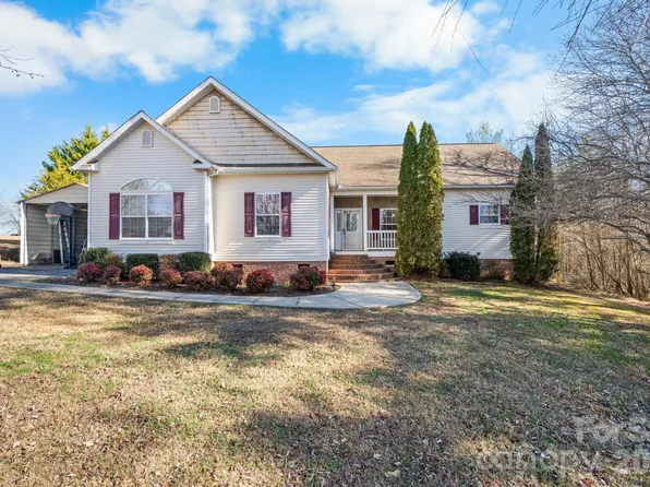 2533 Lail Rd, Morganton, NC 28655