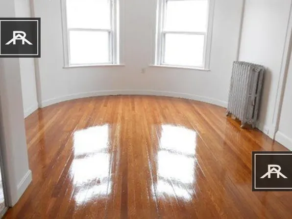 1905 Beacon St APT 1F, Brookline, MA 02445