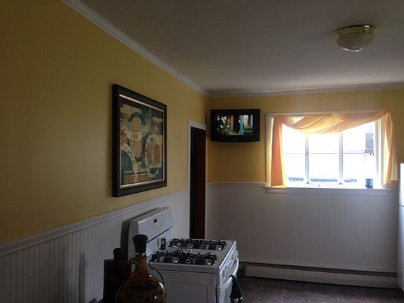 large kitchen with pantry. N