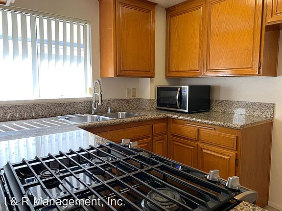 5th image of 5242 Cartwright Ave APT 5
