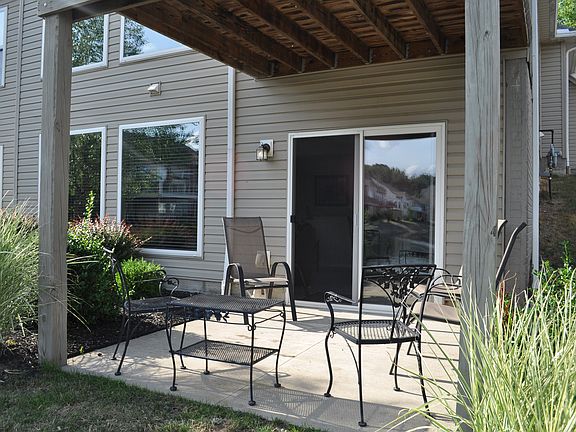 5th image of 1018 Roy Marsh Dr