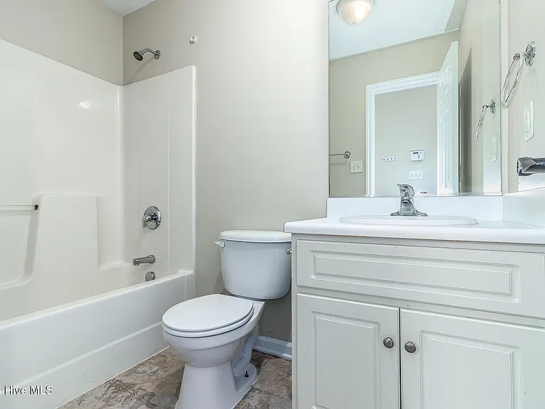456 Northrop Pl — Photo 9