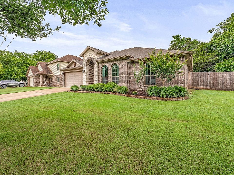 1st image of 4304 Lucero Dr
