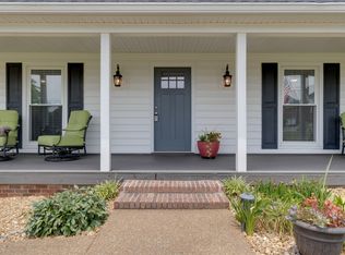 1718 Stop Thirty Rd, Hendersonville, TN 37075