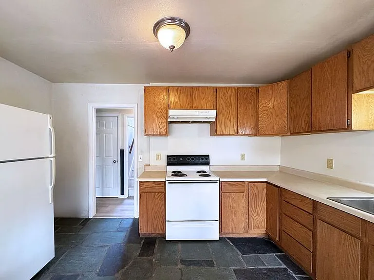 1180 E 37th Ave — Photo 47