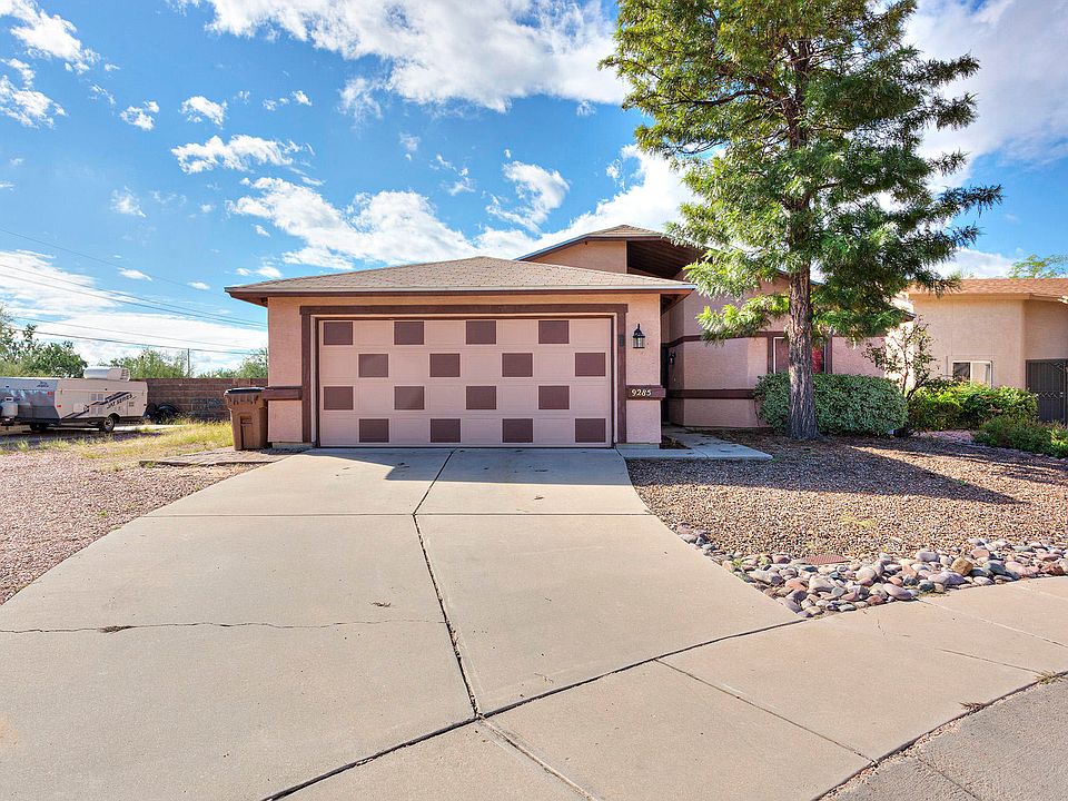 1st image of 9285 N Yorkshire Ct