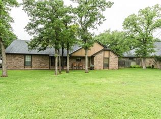 513 Forest Edge St, Burleson, TX 76028