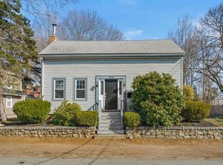 330 Haven St, Reading, MA 01867