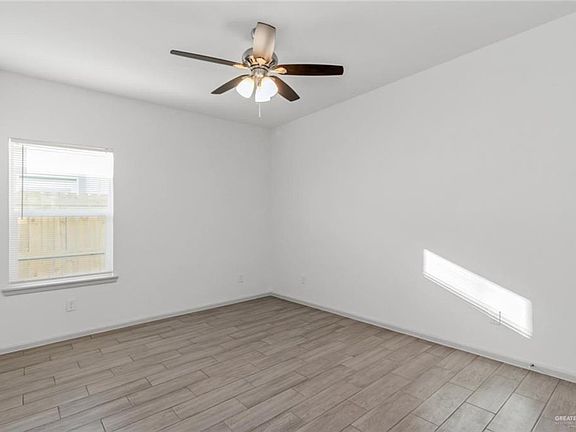 5th image of 1212 Shavano St #2