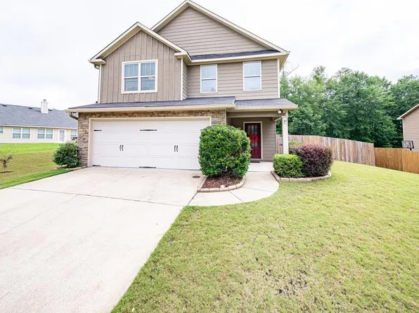 37 Oakwood Dr, Phenix City, AL 36870