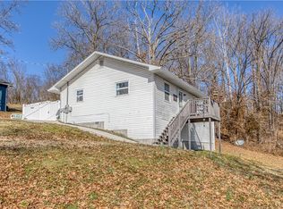 411 Beaver Cir, Anderson, MO 64831