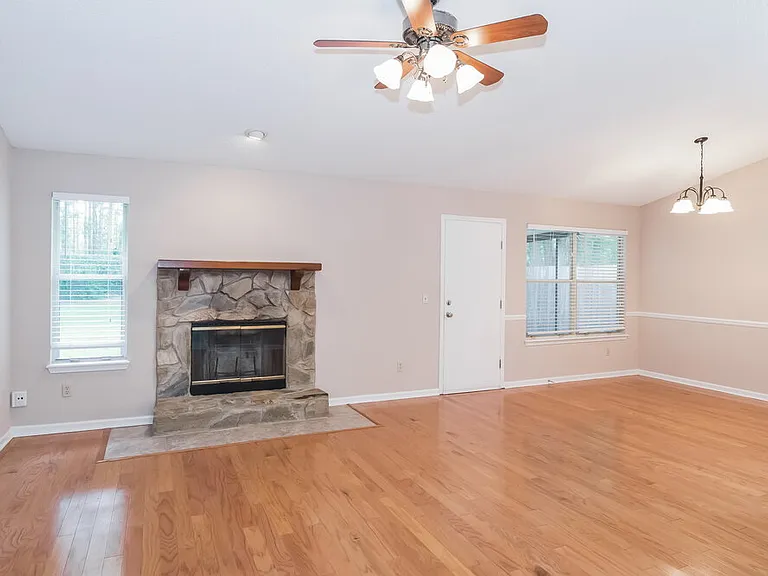 471 Moby Dick Dr N — Photo 4